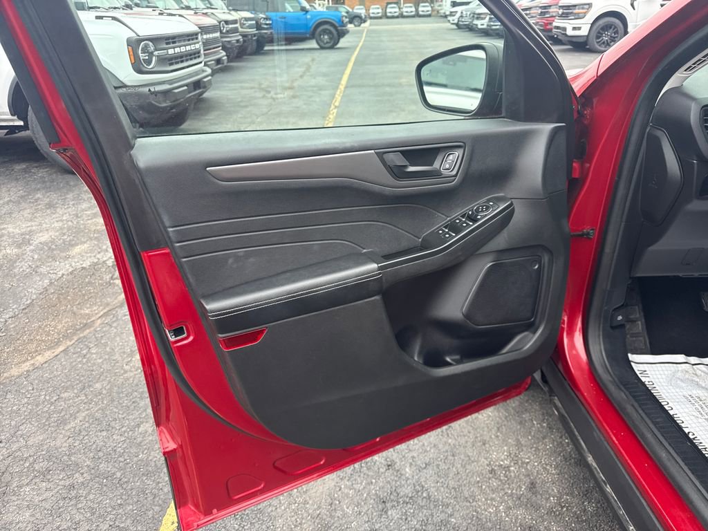 Used 2023 Ford Escape Active w/ Tech Pack #1 image 35