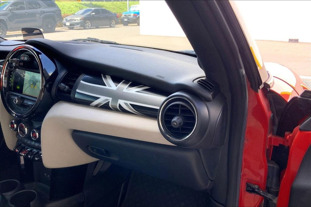 Used 2019 MINI Cooper S FWD image 12
