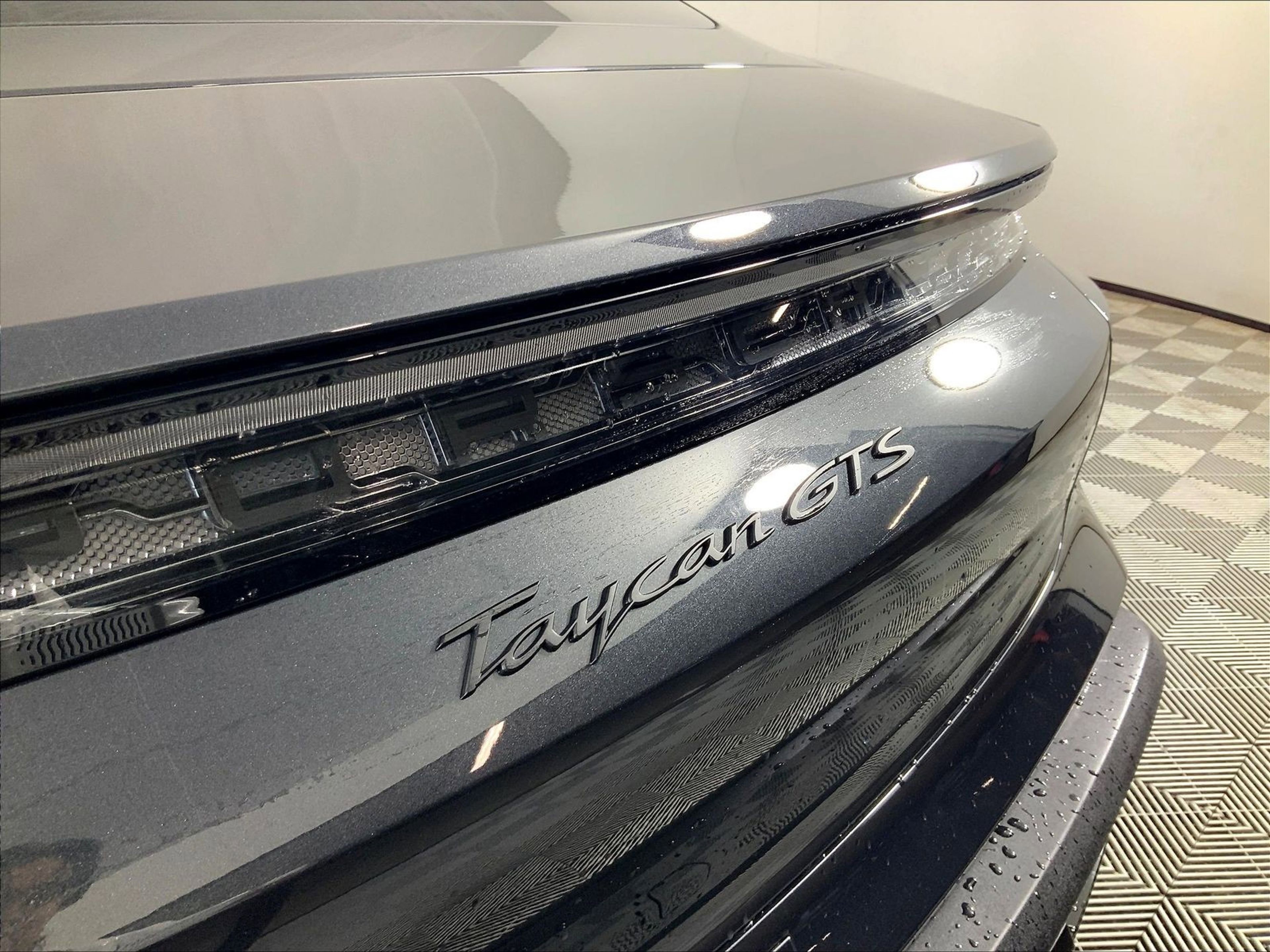 Used 2022 Porsche Taycan GTS AWD/4WD image 24