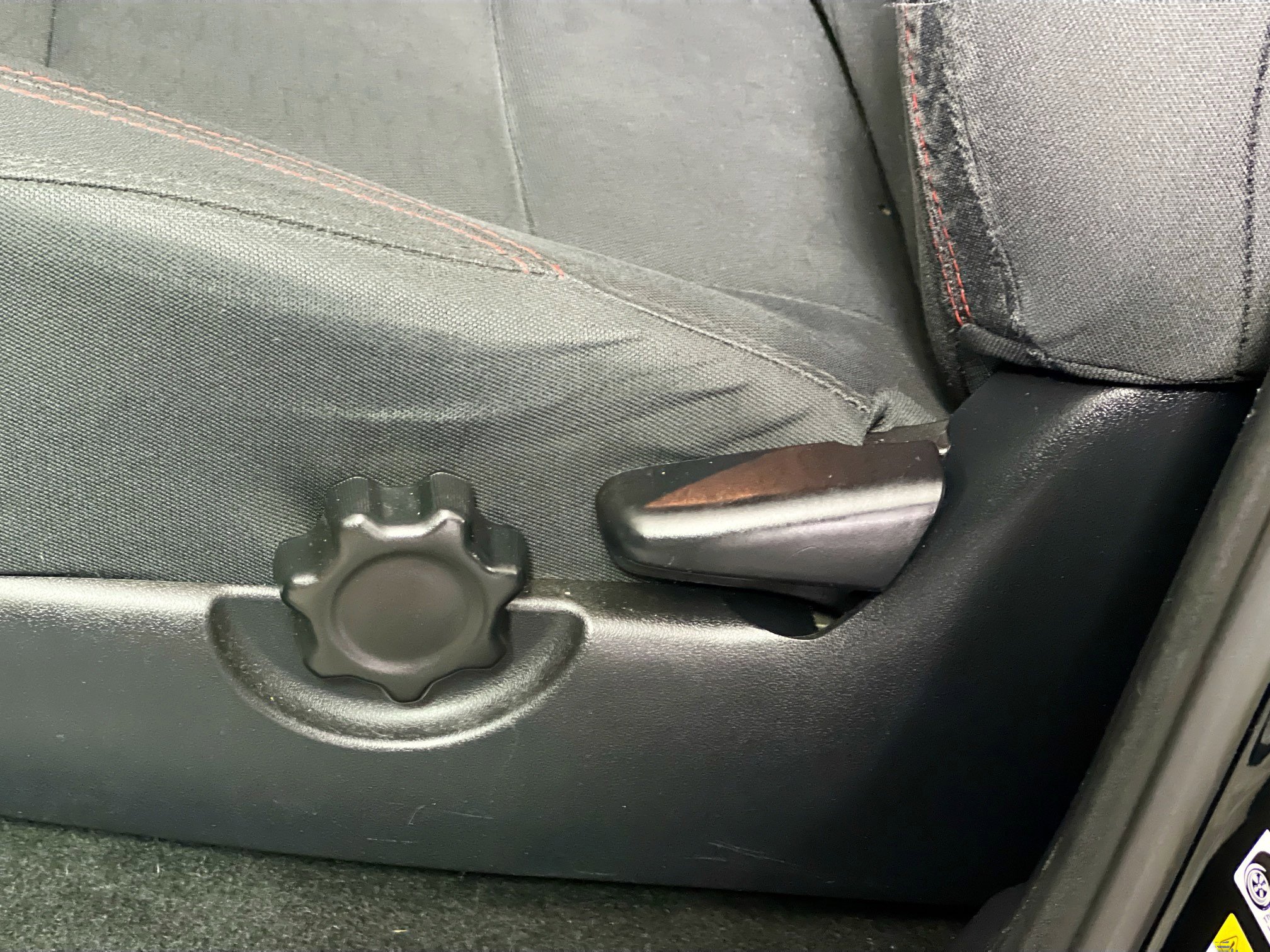 Used 2018 Toyota Tacoma SR5 image 15