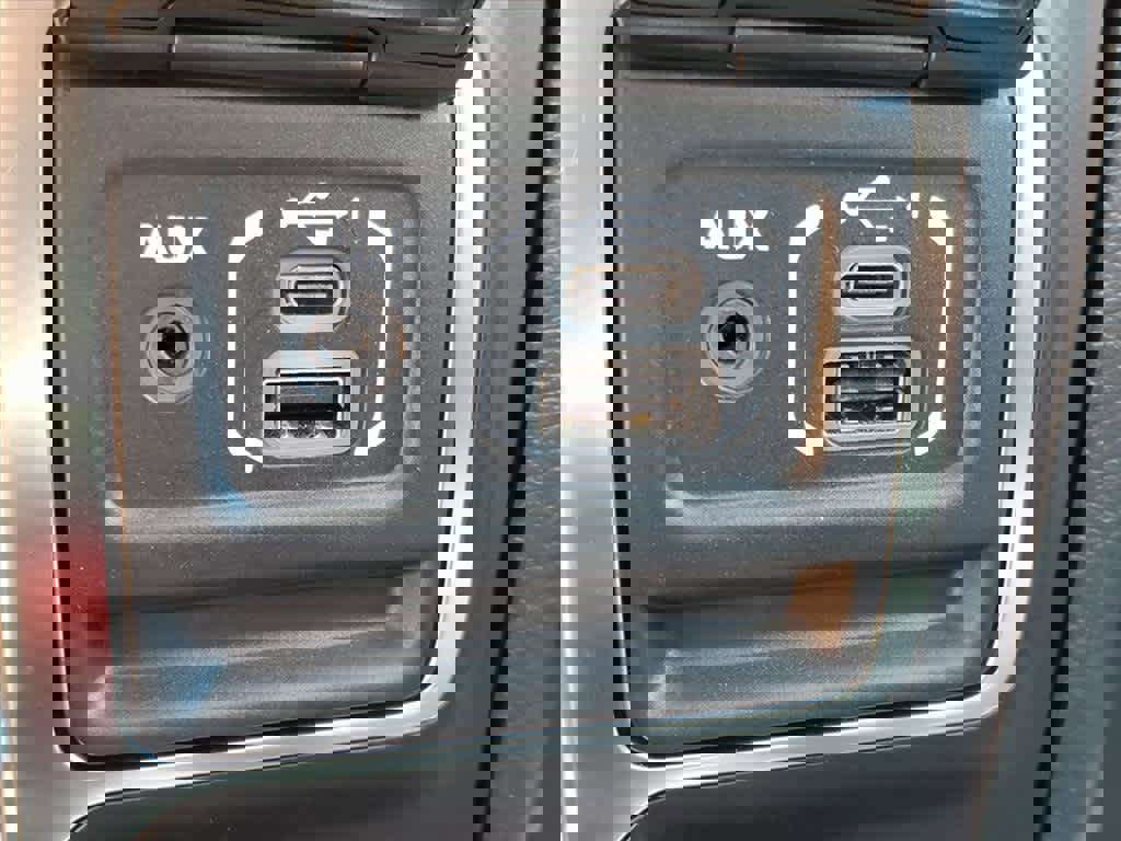 Used 2023 Jeep Gladiator Sport image 30