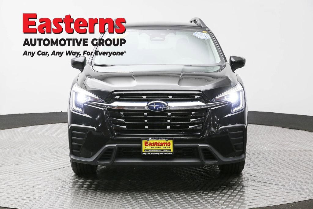 Used 2024 Subaru Ascent Premium w/ Convenience Package AWD/4WD image 2