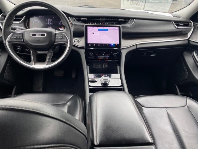 Used 2023 Jeep Grand Cherokee Limited AWD/4WD image 5