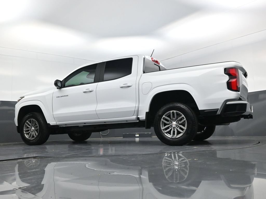 Used 2024 Chevrolet Colorado LT w/ LT Convenience Package III image 15