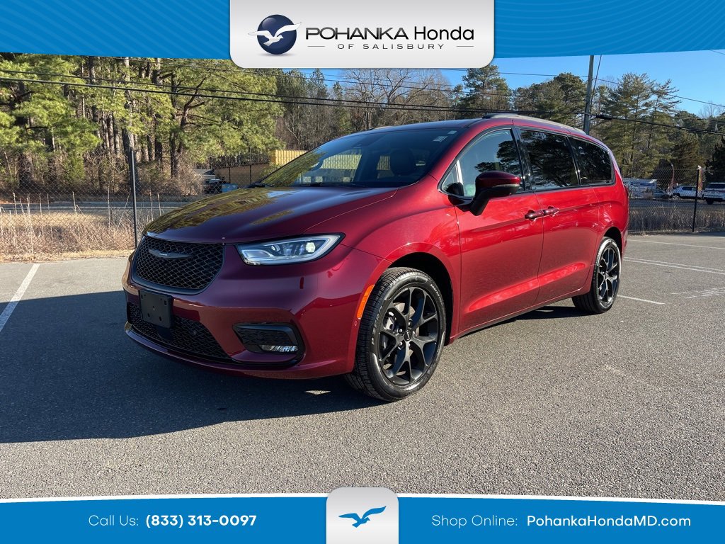 Used 2023 Chrysler Pacifica Touring-L w/ S Appearance Package image 1