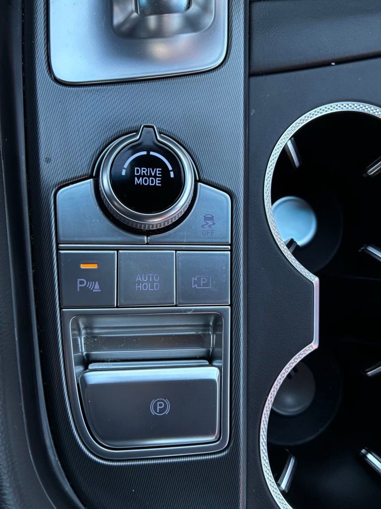 Used 2025 Genesis G70 3.3T Advanced image 33