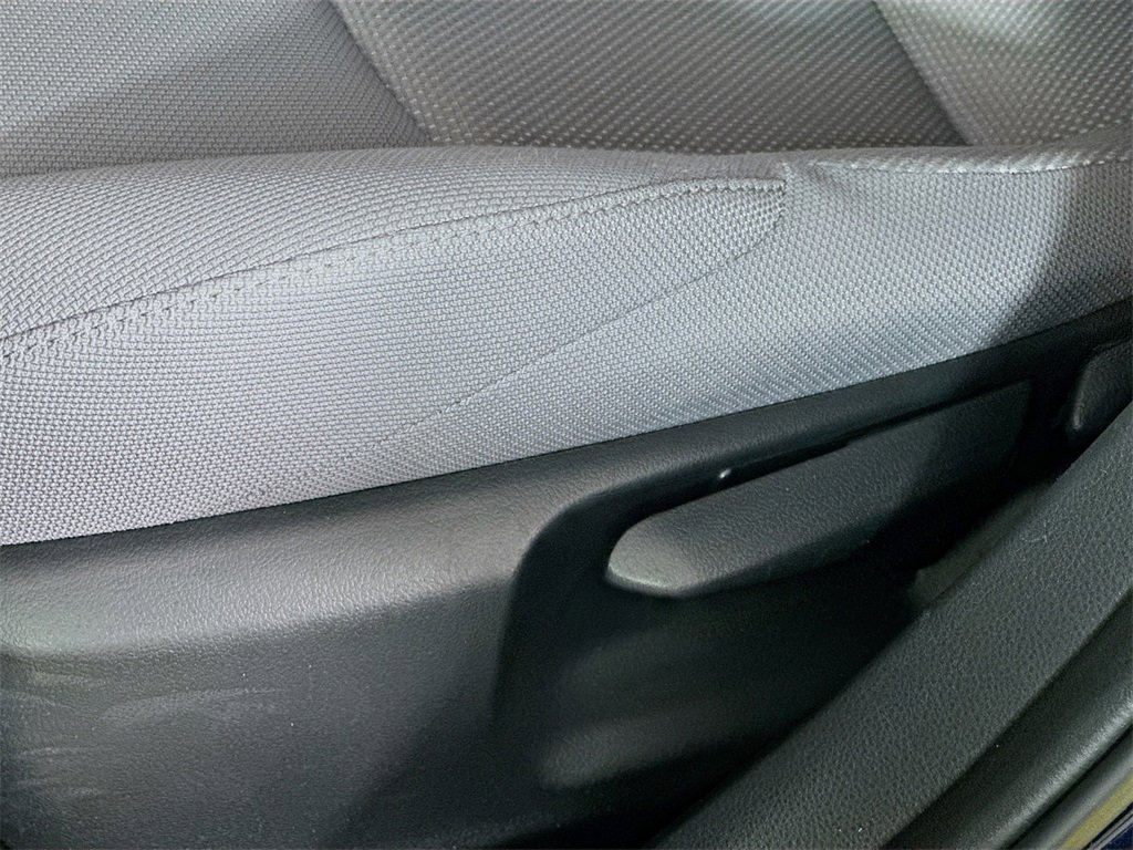 Used 2021 Toyota Corolla SE image 21