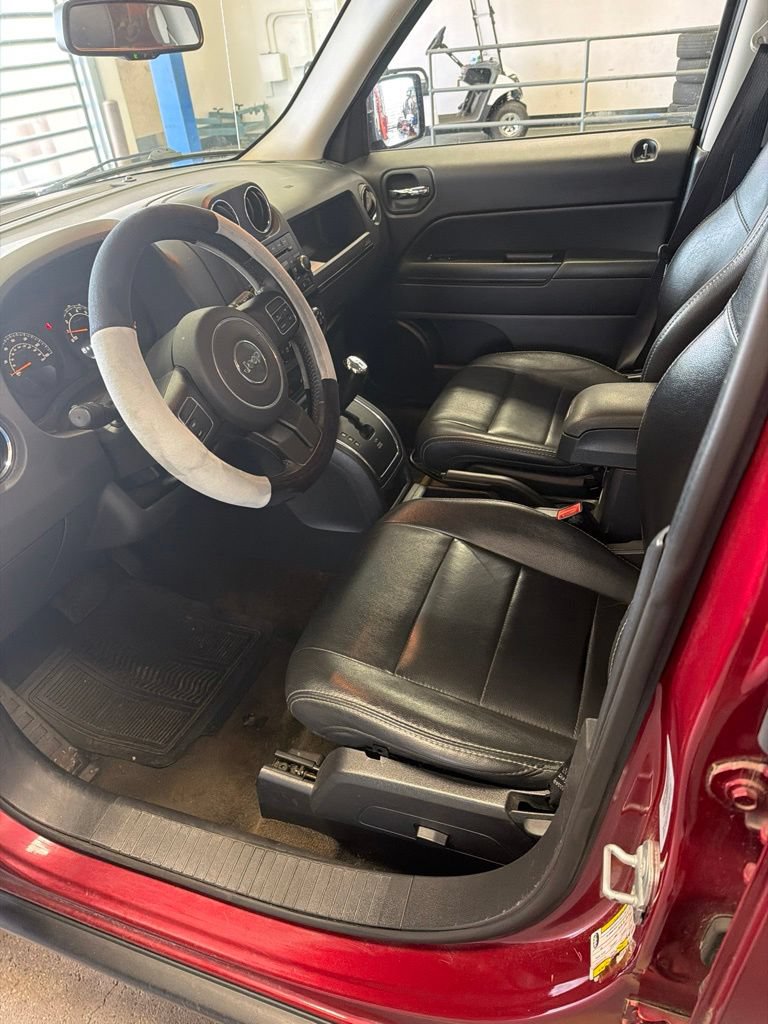 Used 2016 Jeep Patriot High Altitude AWD/4WD image 2