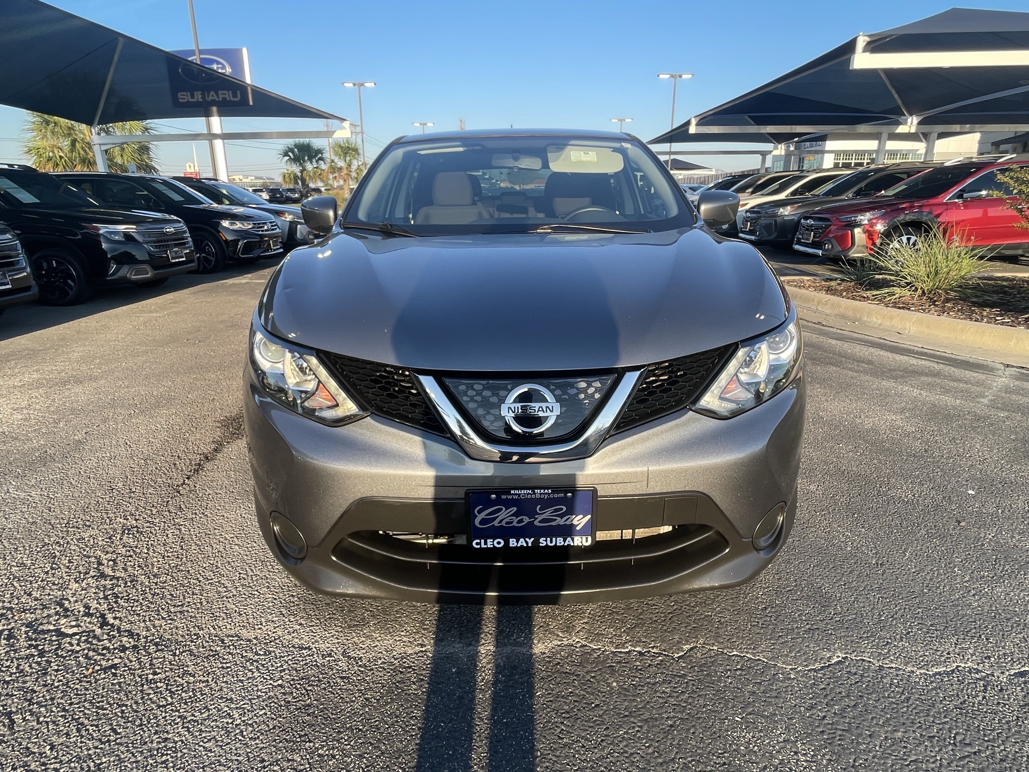 Used 2018 Nissan Rogue Sport S w/ S Appearance Package FWD image 2