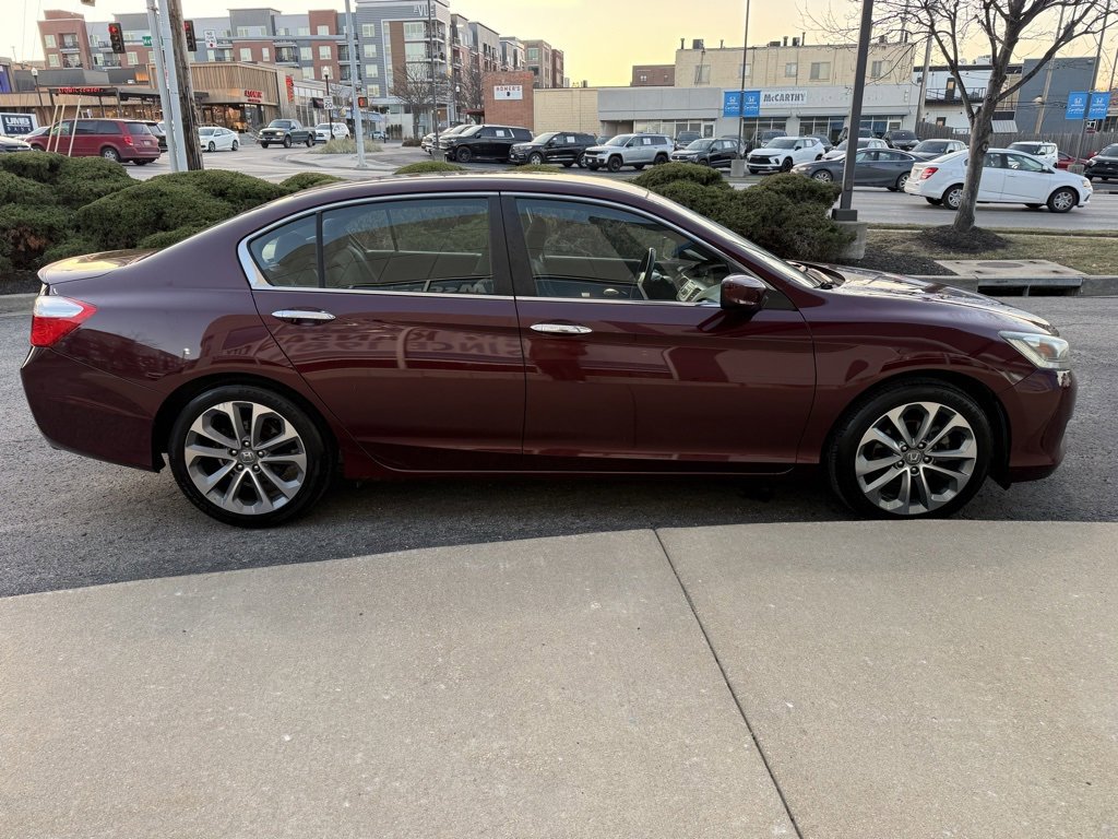 Used 2013 Honda Accord Sport image 4