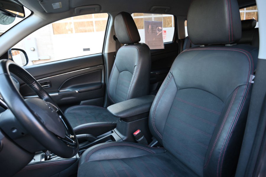 Used 2022 Mitsubishi Outlander Sport SE image 13