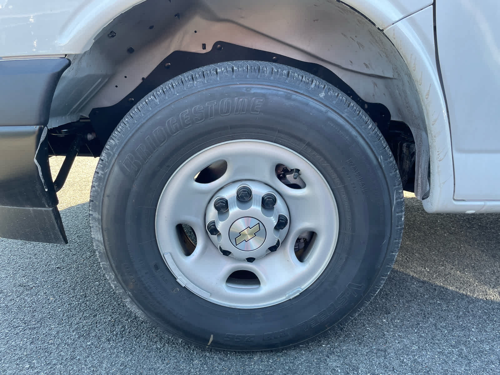 New 2026 Chevrolet Express 2500 w/ Driver Convenience Package RWD image 6