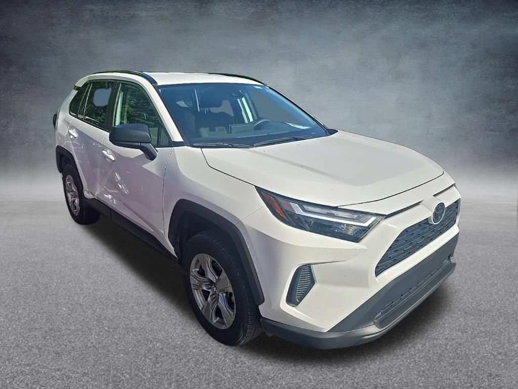 Used 2025 Toyota RAV4 LE AWD/4WD image 2