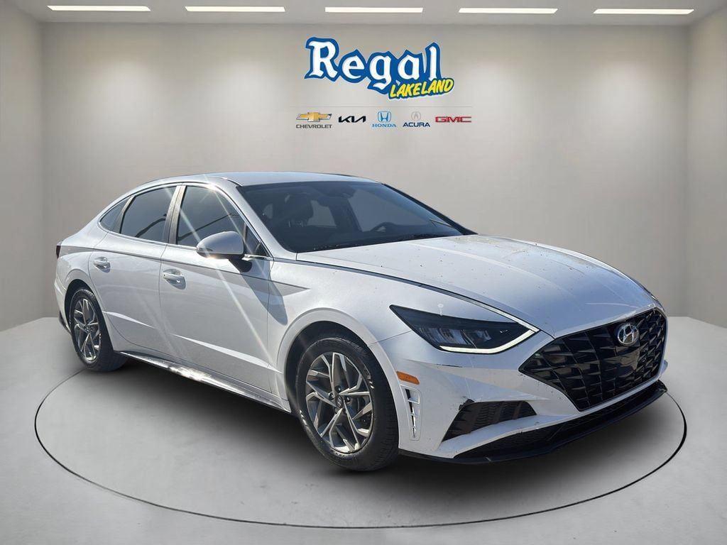 Used 2022 Hyundai Sonata SEL w/ Preferred Accessory Package FWD image 1