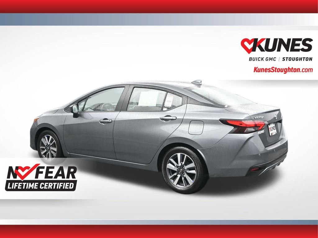Used 2023 Nissan Versa SV image 7