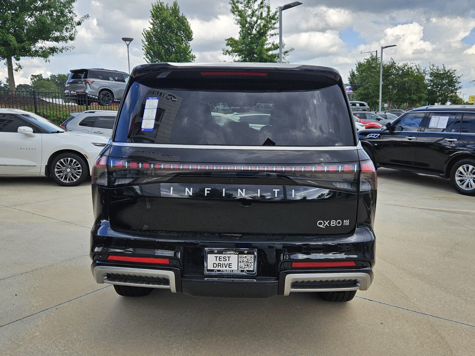 New 2026 INFINITI QX80 Pure w/ Cargo Package AWD/4WD image 7