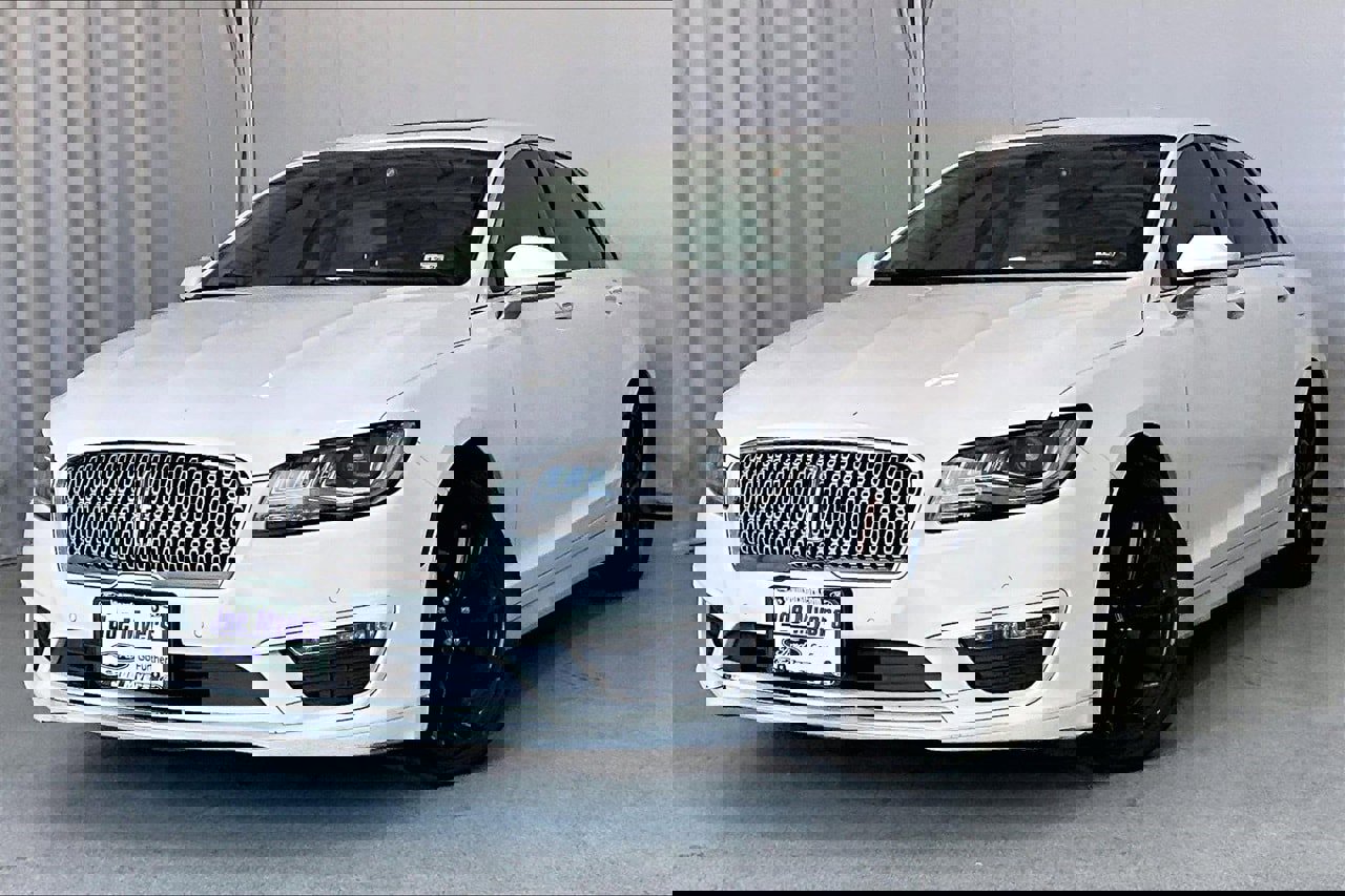 Used 2020 Lincoln MKZ Reserve w/ Monochromatic Package image 2