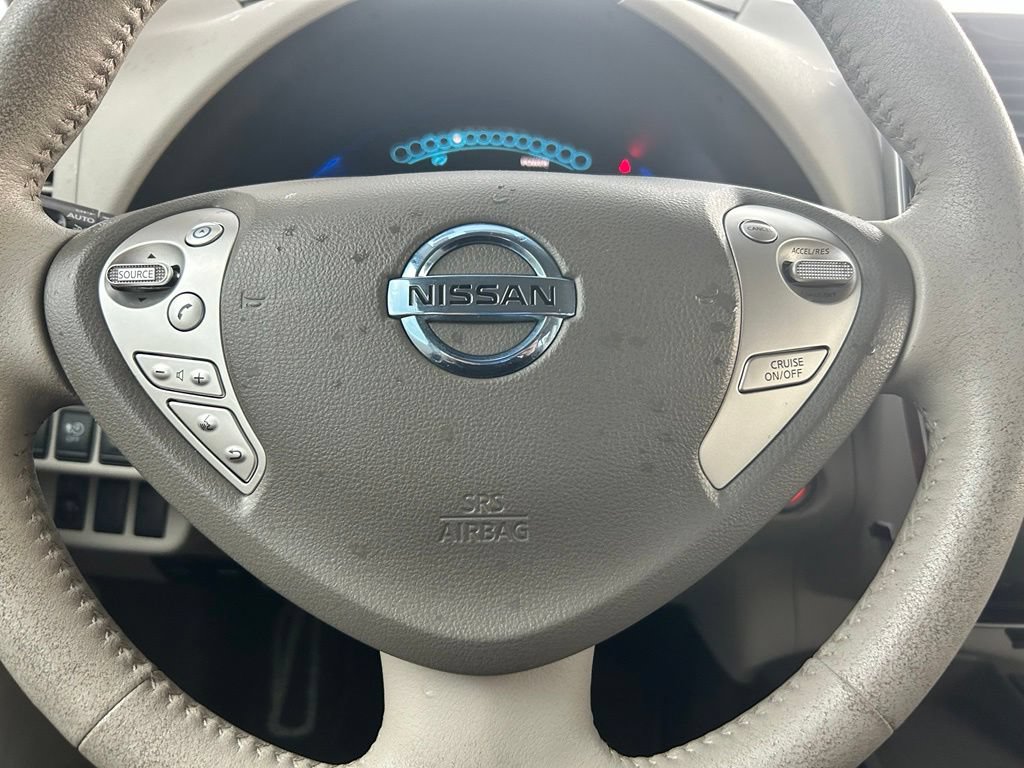Used 2012 Nissan Leaf SL FWD image 23