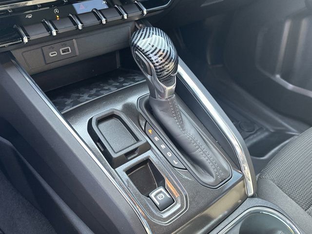 Used 2025 GMC Canyon Elevation w/ Convenience Package image 32