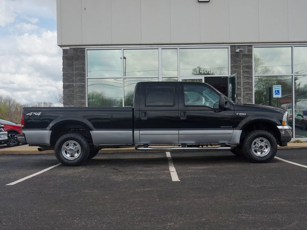 Used 2003 Ford F250 Lariat image 2