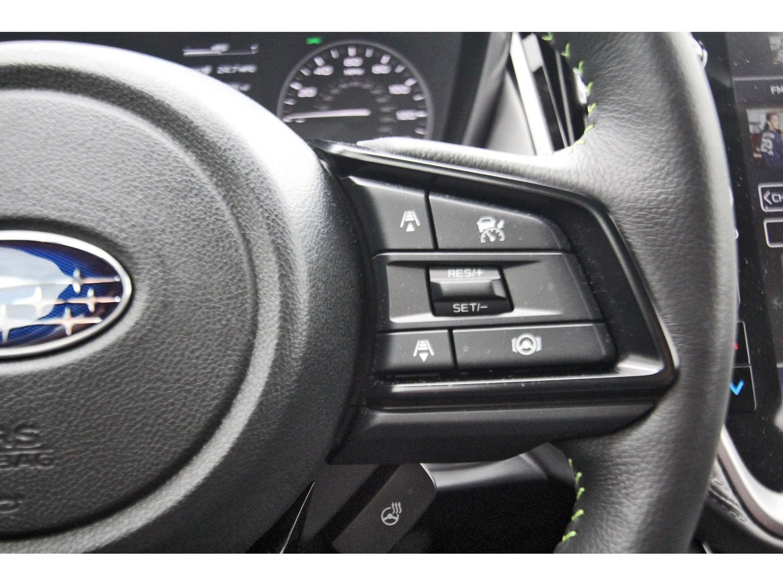 Certified 2025 Subaru Outback Onyx Edition AWD/4WD image 16