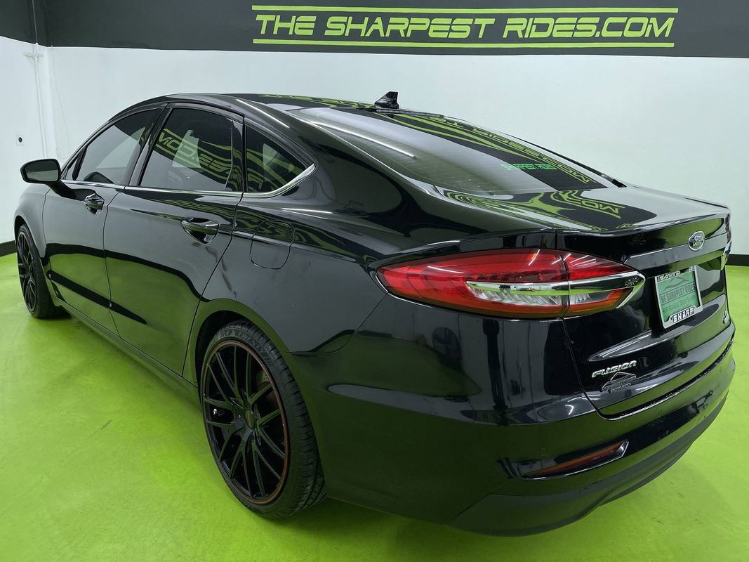 Used 2020 Ford Fusion SE image 7