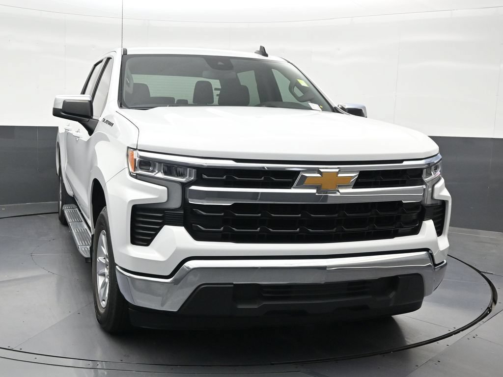 Used 2024 Chevrolet Silverado 1500 LT RWD image 8