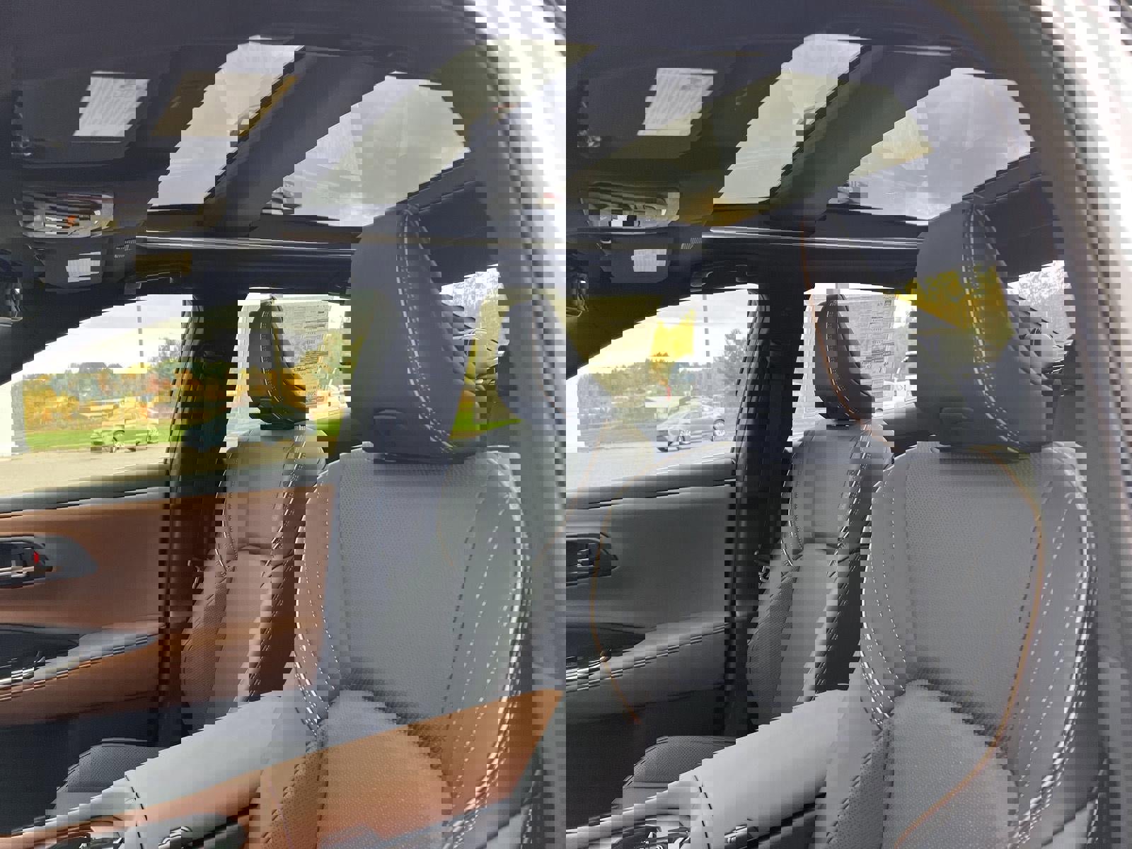 New 2026 Toyota Crown Limited w/ Advanced Technology Package image 7