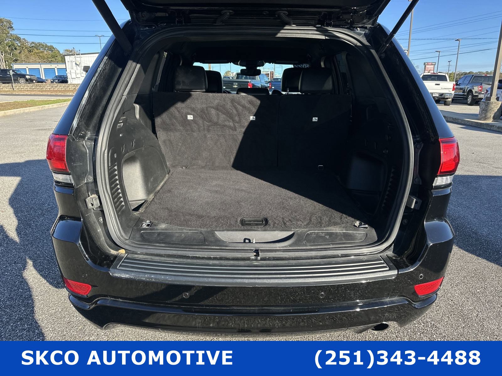 Used 2022 Jeep Grand Cherokee Laredo X image 21