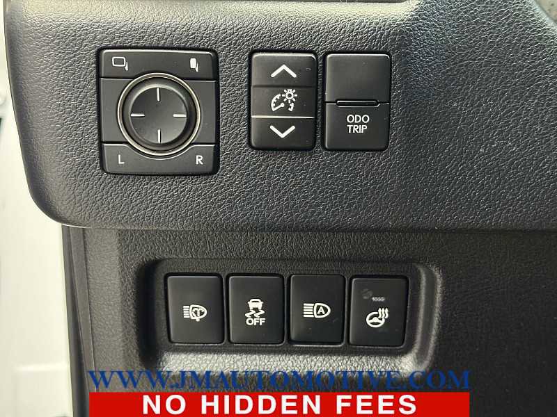 Used 2021 Lexus GX 460 Premium w/ Premium Package image 39