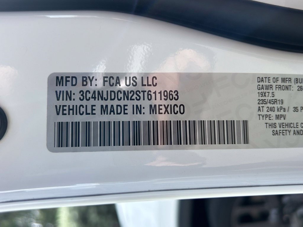 Certified 2025 Jeep Compass Limited w/ Sun & Sound Group AWD/4WD image 7