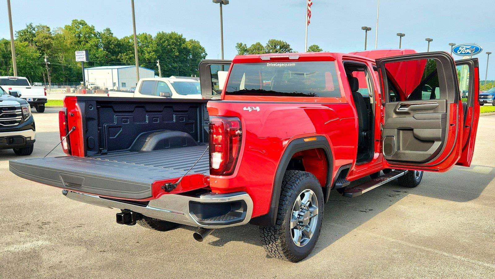 New 2026 GMC Sierra 2500 SLE w/ SLE Convenience Package AWD/4WD image 6