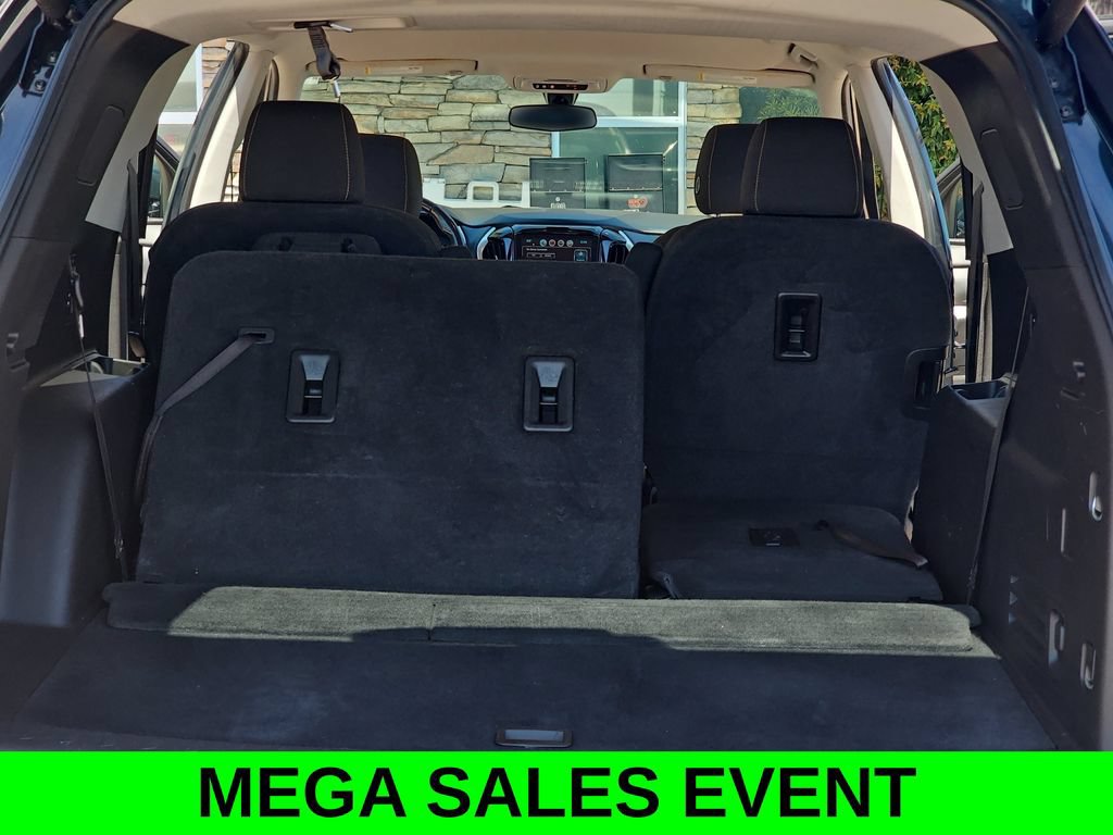 Used 2019 Chevrolet Traverse LT FWD image 13