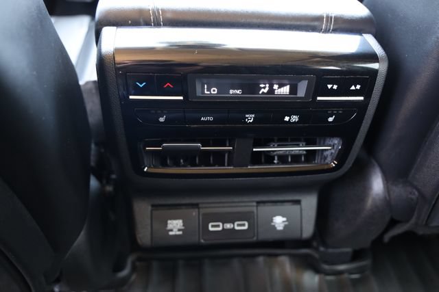 Used 2022 Acura MDX w/ Advance Package AWD/4WD image 32