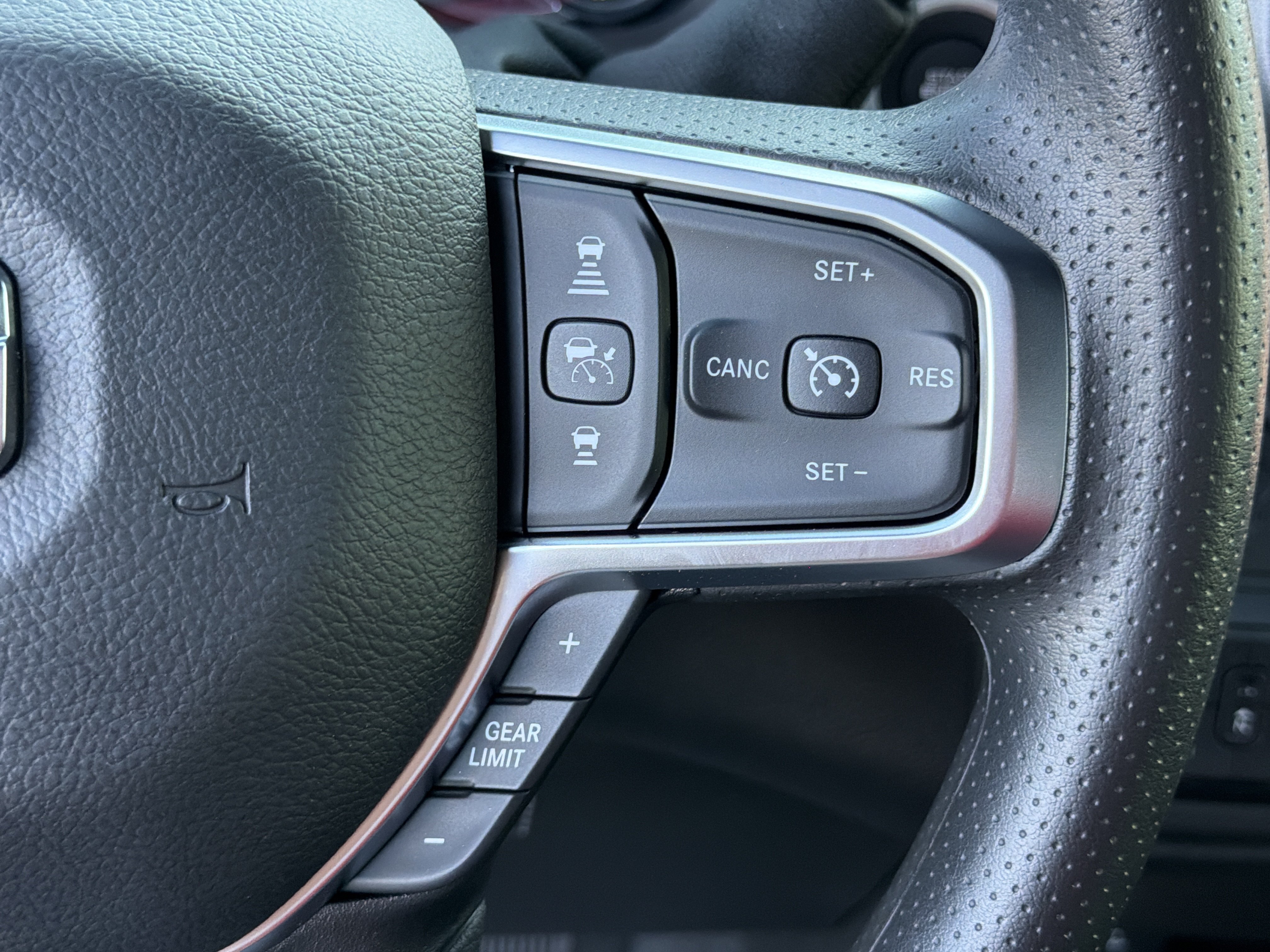 New 2026 RAM 3500 Tradesman AWD/4WD image 25