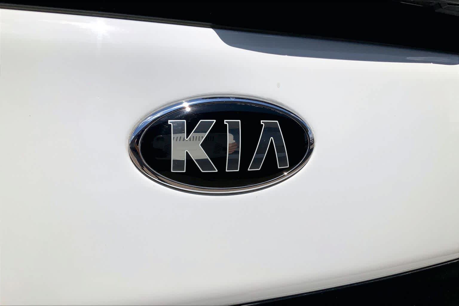 Used 2017 Kia Soul FWD image 30