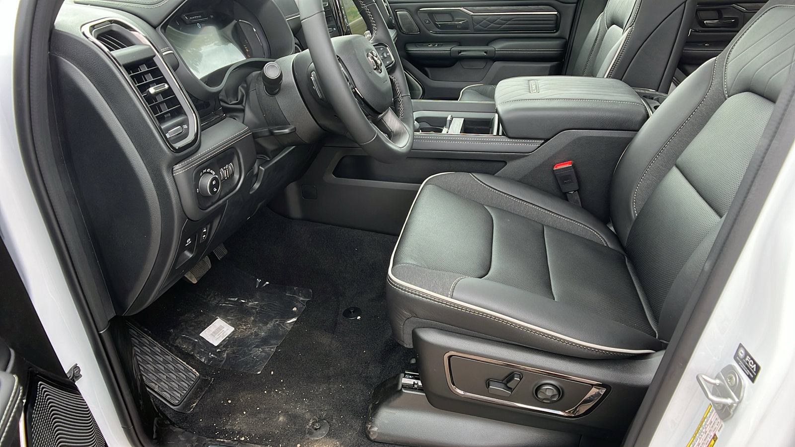 New 2026 RAM 1500 Limited AWD/4WD image 16