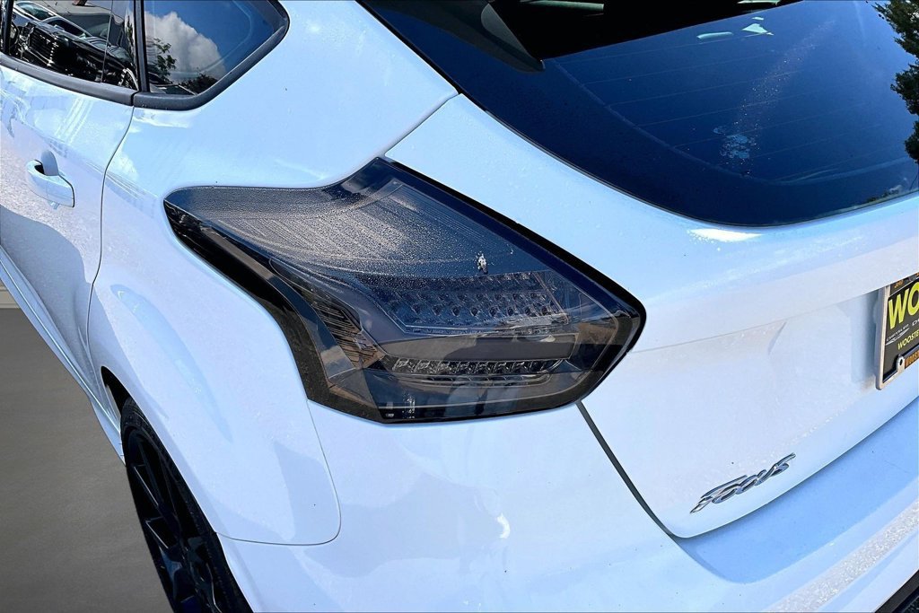 Used 2017 Ford Focus RS AWD/4WD image 23