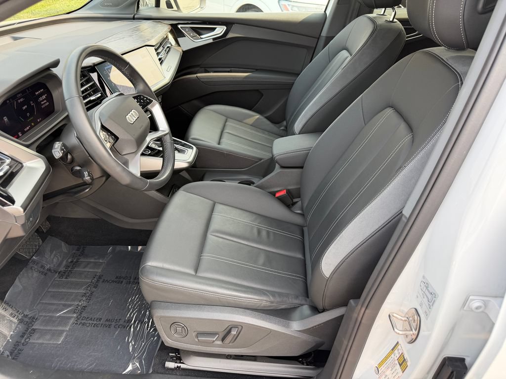 Certified 2023 Audi Q4 e-tron Premium Plus w/ Premium Plus RWD image 3