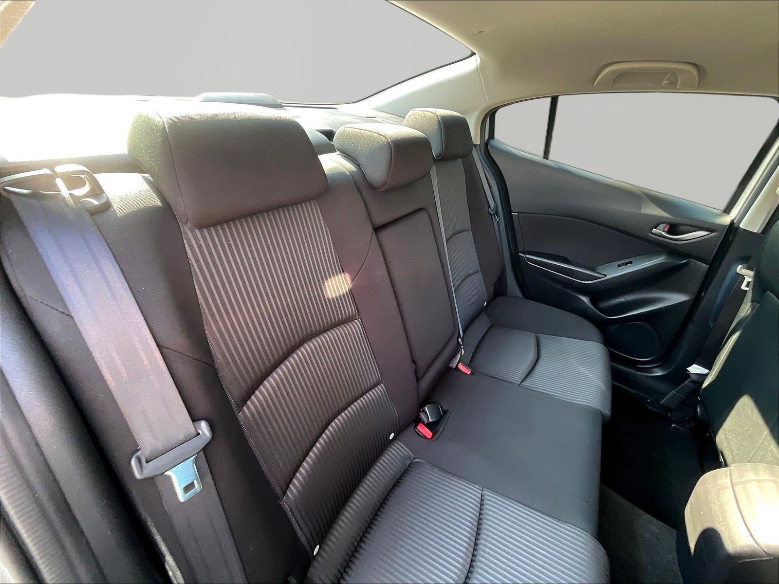 Used 2014 MAZDA MAZDA3 i Touring FWD image 23