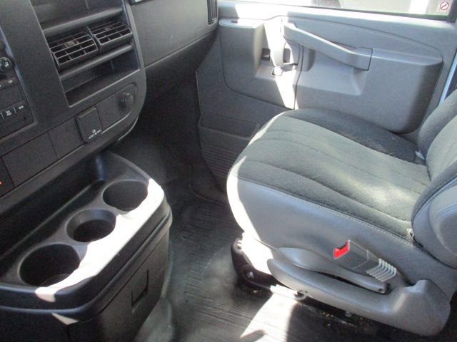 Used 2024 GMC Savana 2500 w/ Driver Convenience Package RWD image 21