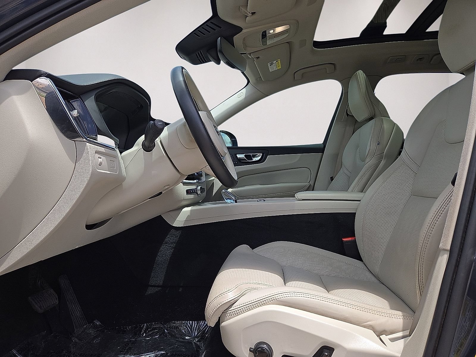 Used 2022 Volvo XC60 B5 Inscription w/ Advanced Package AWD/4WD image 23
