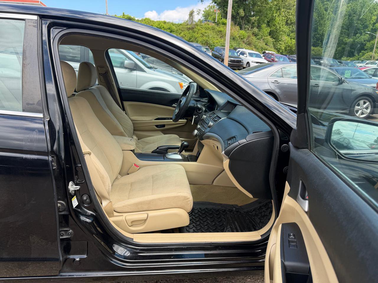 Used 2012 Honda Accord LX image 16