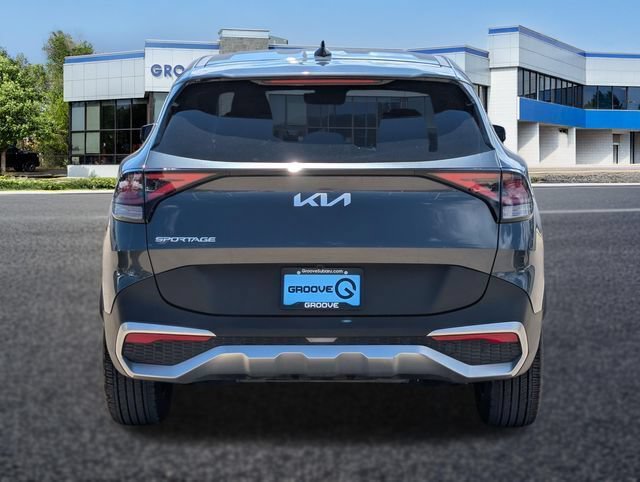 Used 2025 Kia Sportage EX FWD image 4
