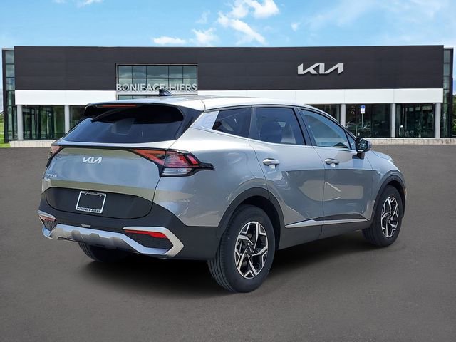 Certified 2025 Kia Sportage LX image 4