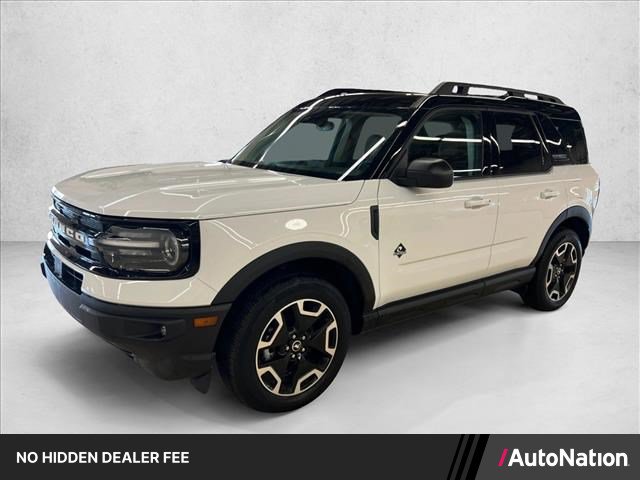 Used 2023 Ford Bronco Sport Outer Banks w/ Tech Package AWD/4WD image 1