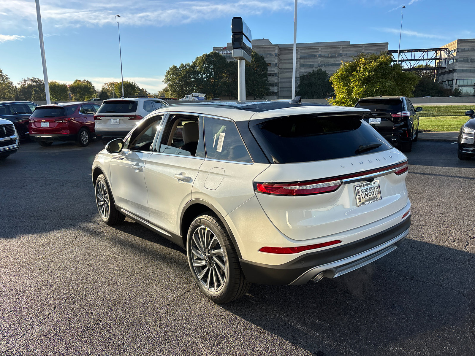 New 2026 Lincoln Corsair Reserve image 5