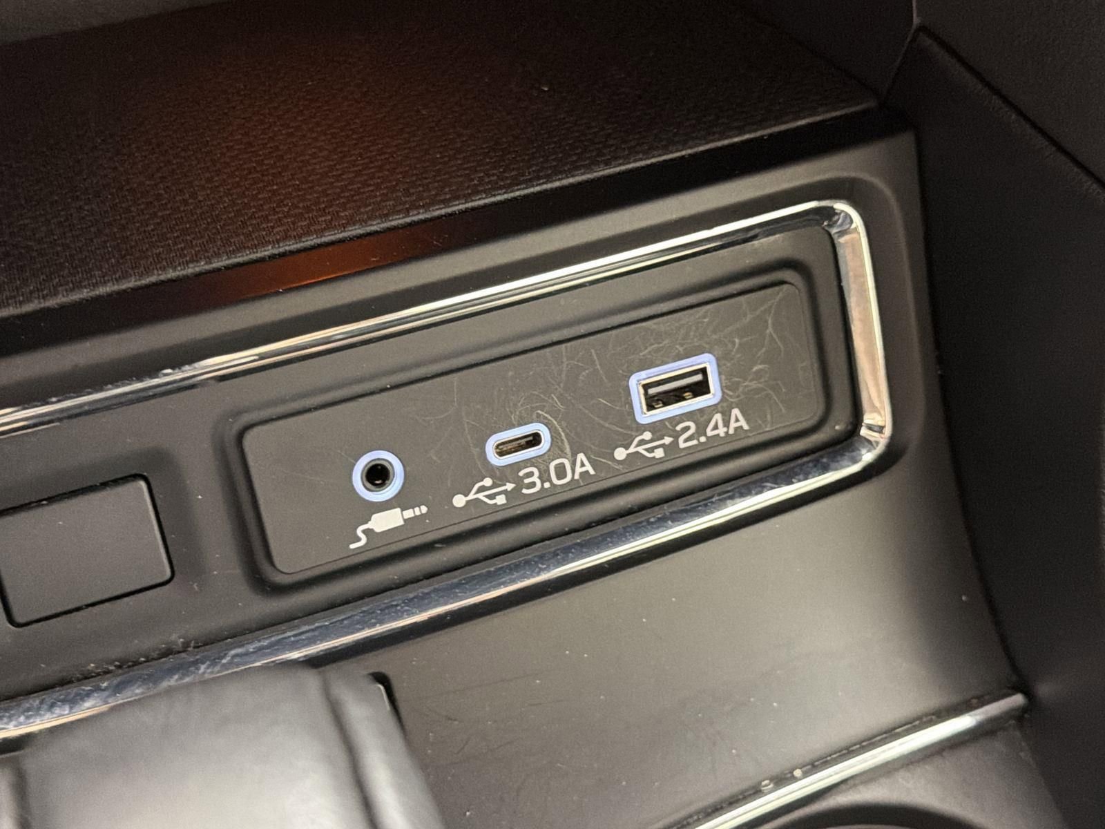 Used 2025 Subaru Ascent Premium image 18