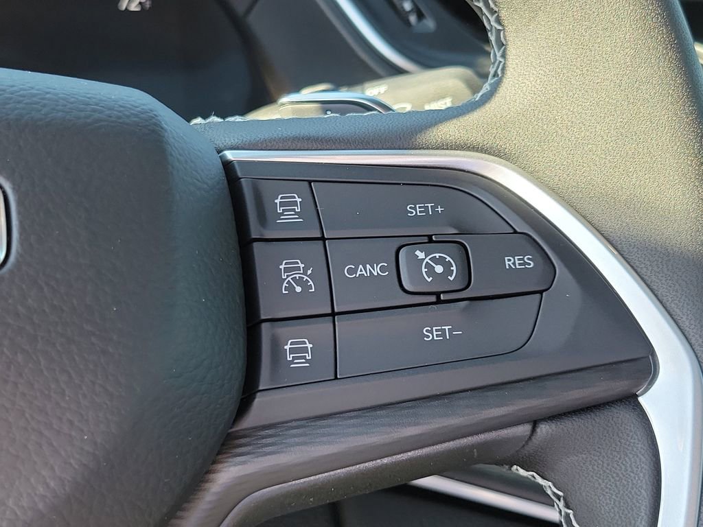 New 2025 Jeep Grand Cherokee Laredo X image 13