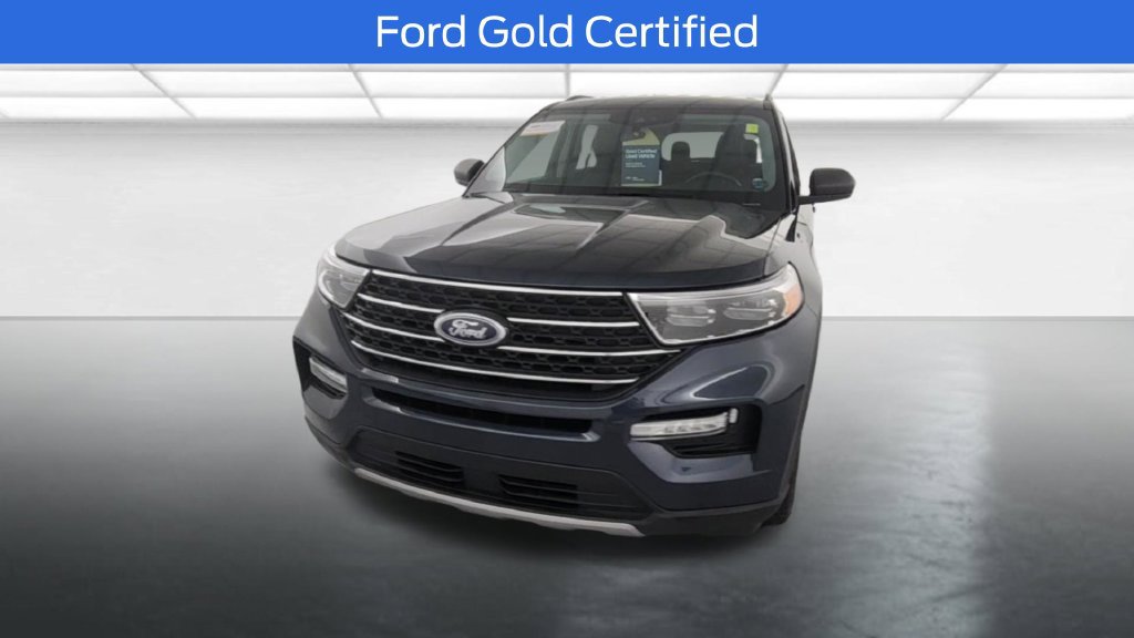 Used 2024 Ford Explorer XLT w/ Equipment Group 202A AWD/4WD image 2